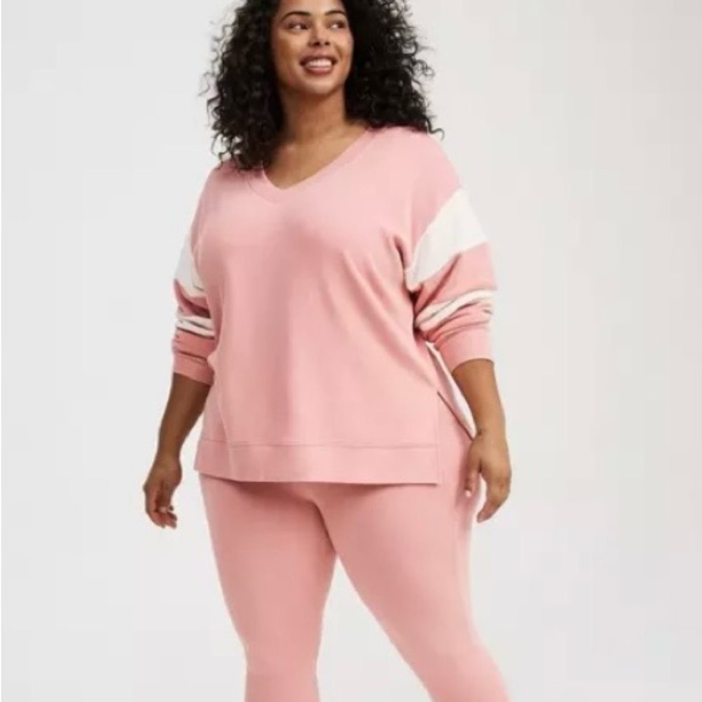 NWT Torrid Blush Oversized V-Neck Sweatshirt, Perfect for Leggings! - Picture 5 of 11